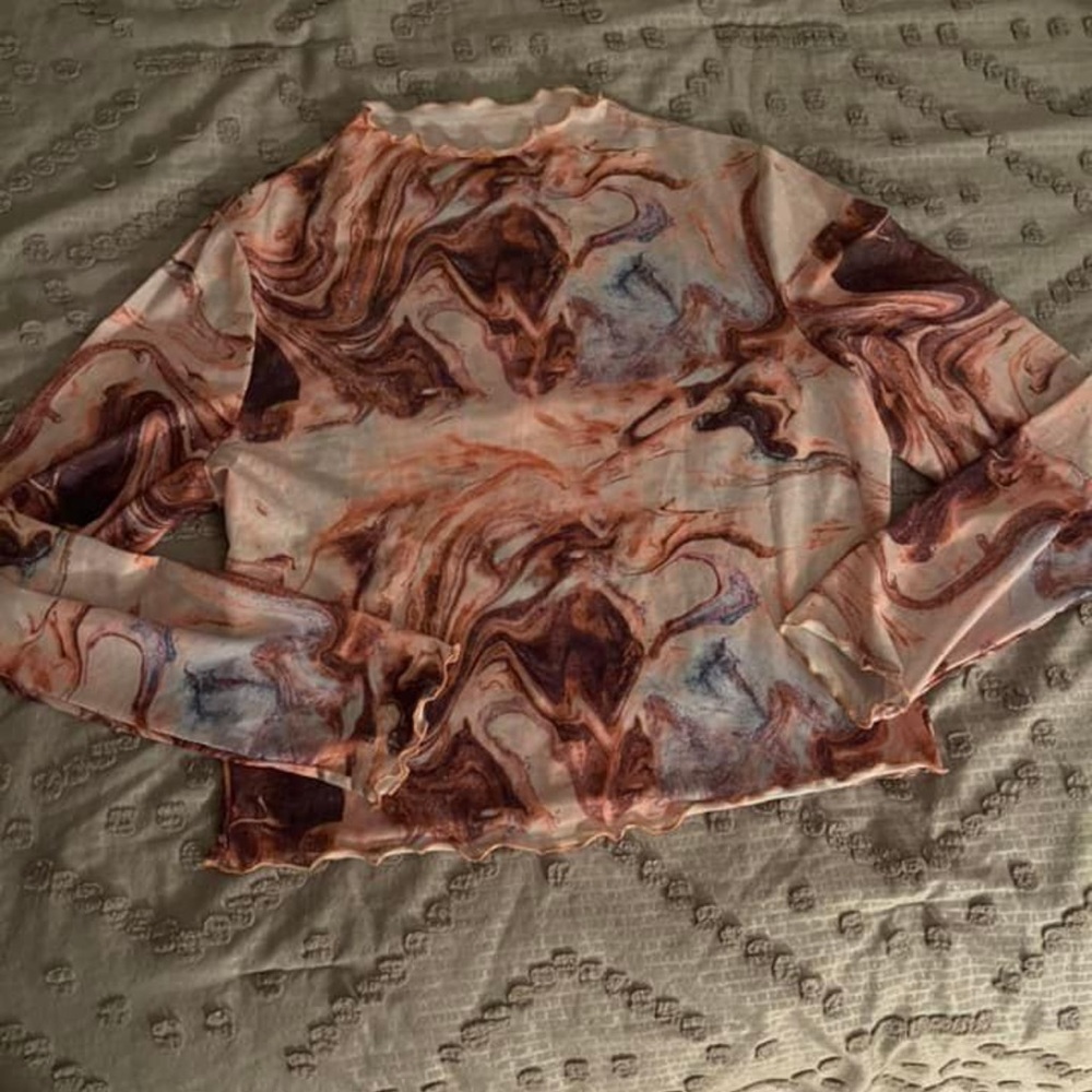 Marble mesh top